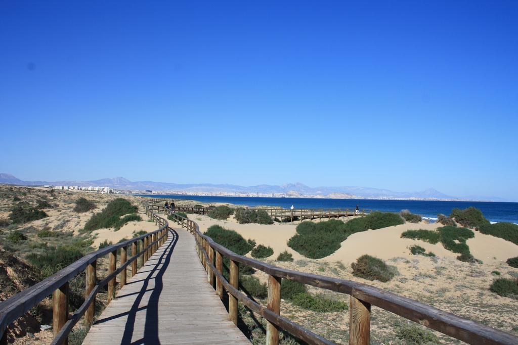 Апартаменты Apartament Playa Arenales Ареналес-дель-Соль Номер фото