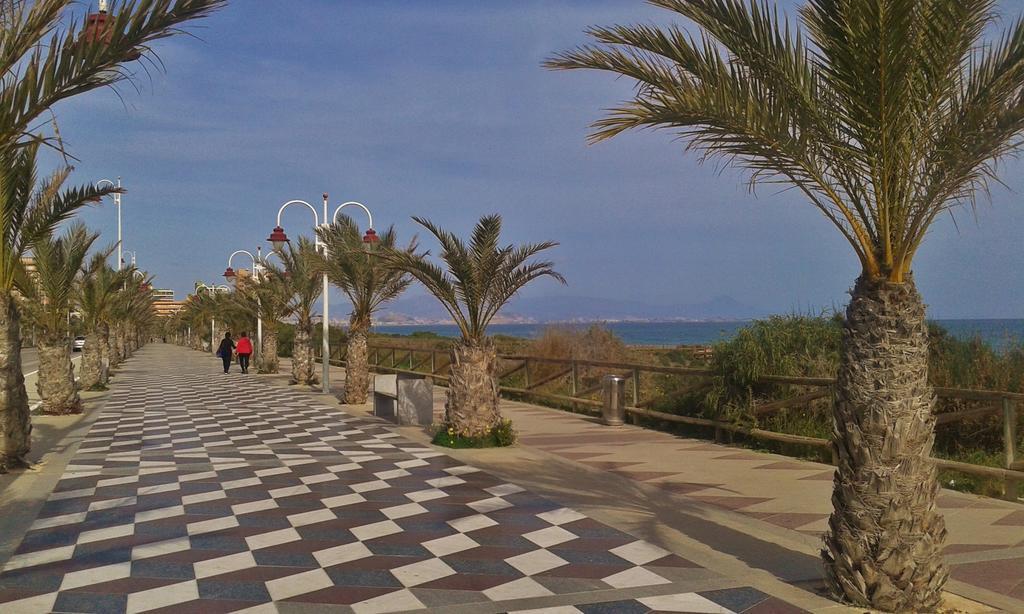 Апартаменты Apartament Playa Arenales Ареналес-дель-Соль Экстерьер фото